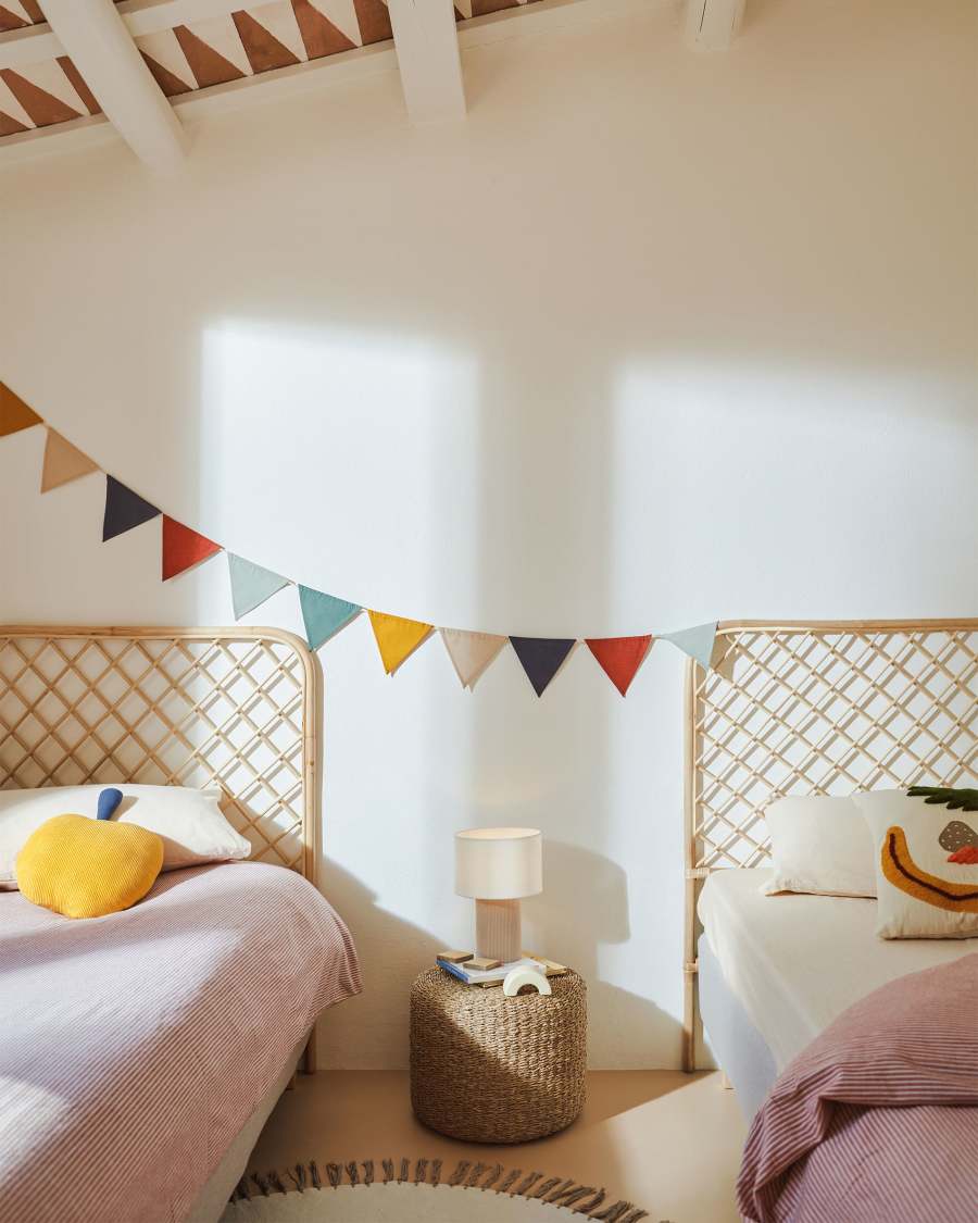 Japandi Tischlampe mit Kordel in Beige