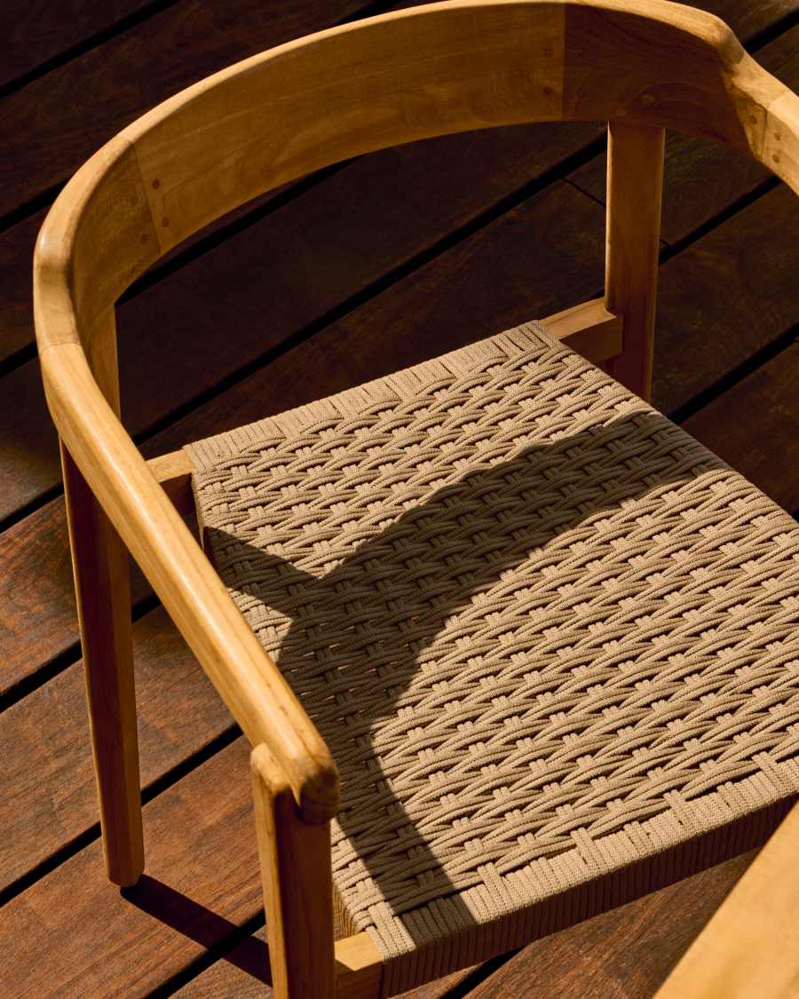Japandi Stuhl aus Teakholz mit Seilgeflecht in Beige, Stapelbar