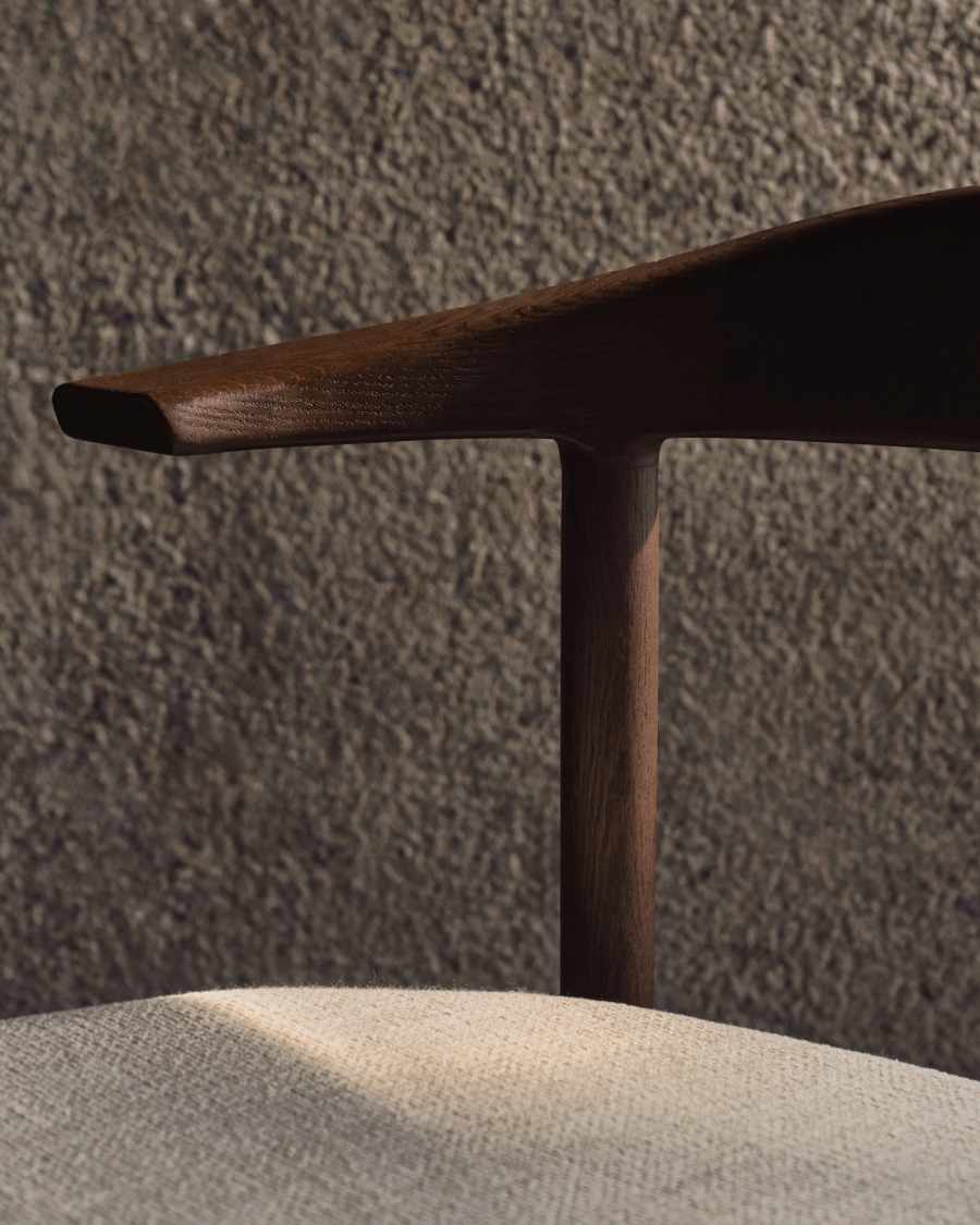 Japandi Sessel Beige Chenille Eichenholz Nussbaum