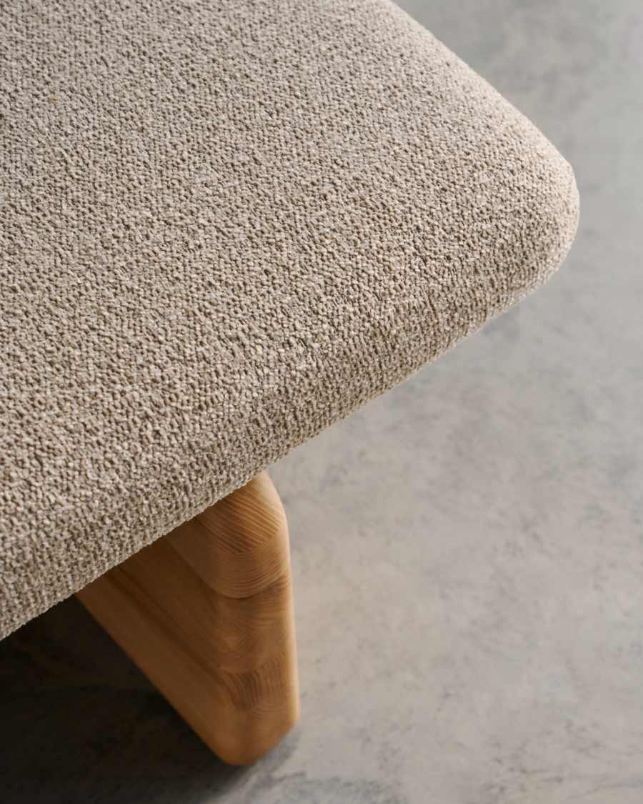 Tagesbett Japandi Beige Chenille Eschenholz Natur