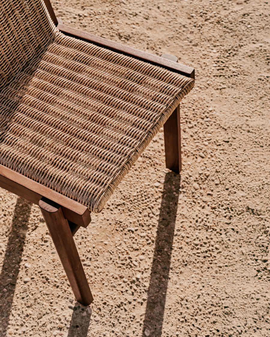 Japandi Stuhl aus Teakholz und Rattan