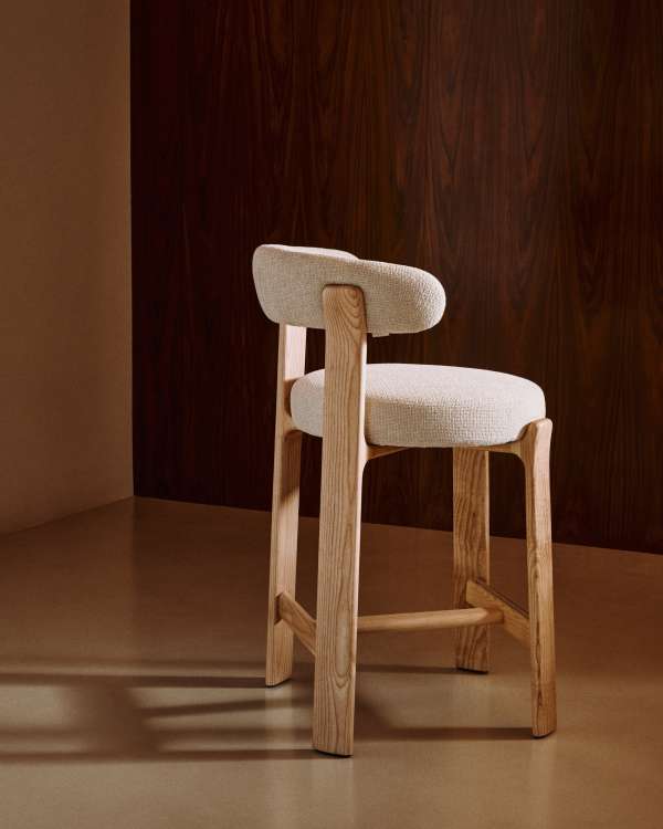 Japandi Hocker aus Hellem Holz in Beige Chenille