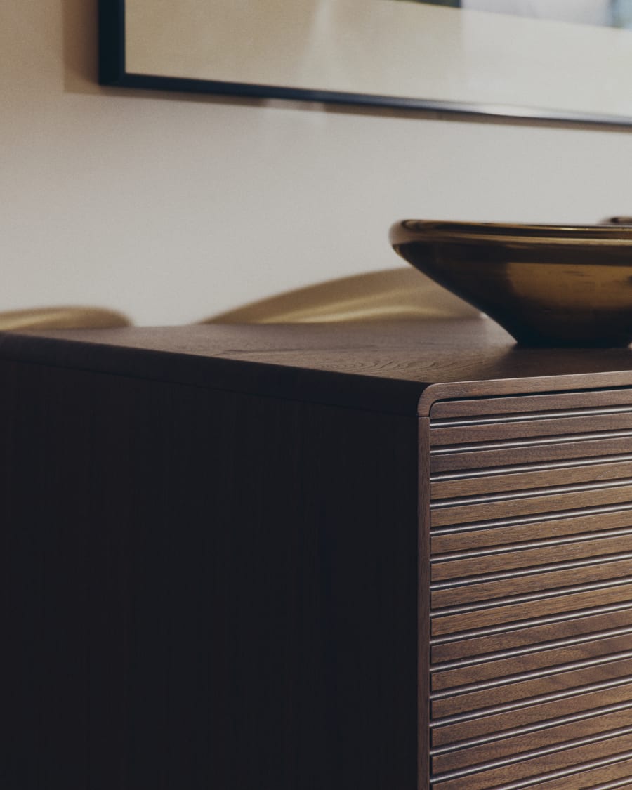 Japandi Sideboard aus Walnuss Furnier