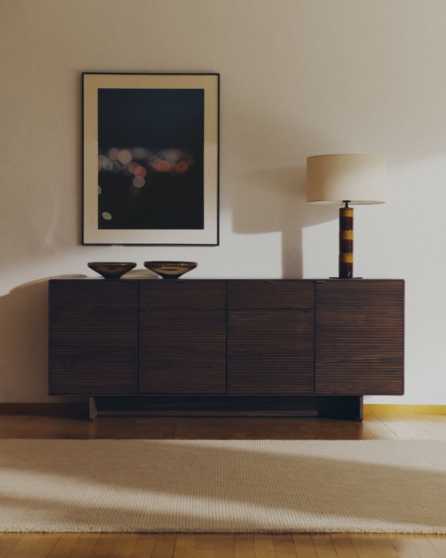 Japandi Sideboard aus Walnuss Furnier