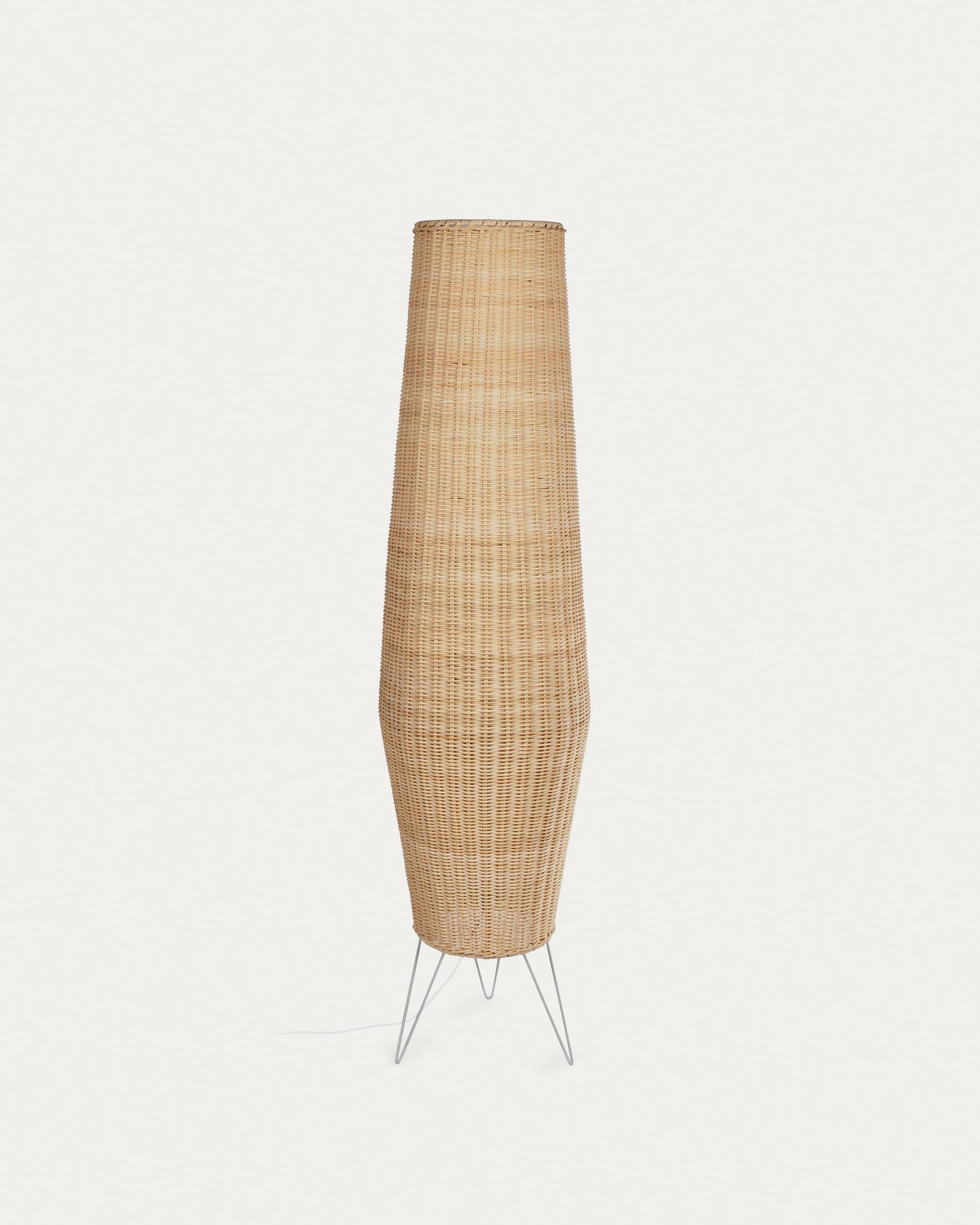 Japandi Stehlampe aus Naturrattan