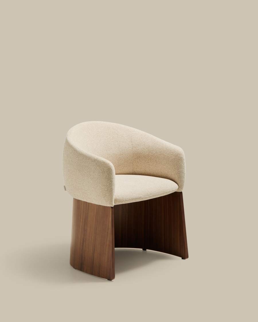 Japandi Stuhl Beige Chenille Nussbaumfurnier