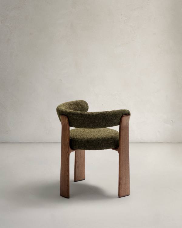 Grüner Chenille Sessel im Japandi-Stil mit Walnuss-Finish