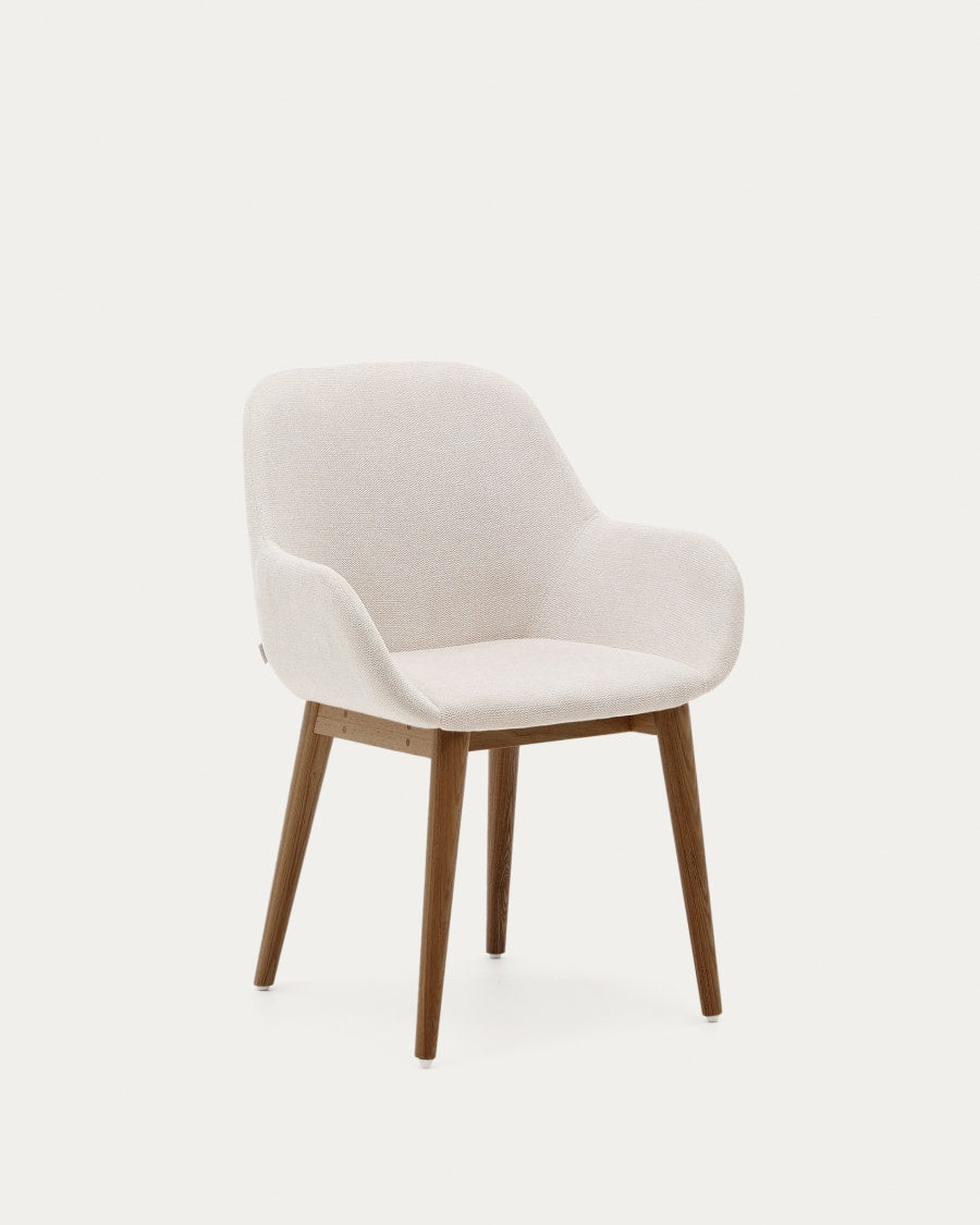 Beige Japandi Stuhl mit Dunklen Eschenholzbeinen
