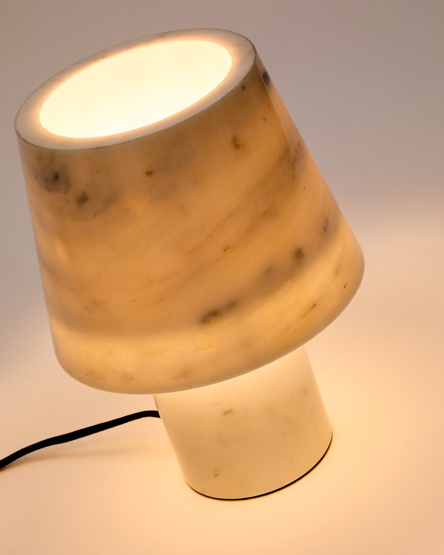 Japandi Tischlampe aus weißem Marmor