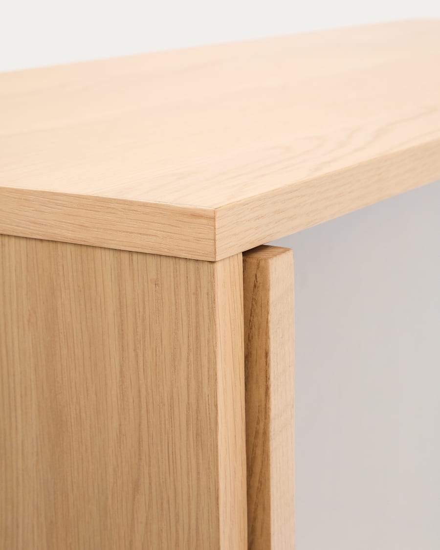 Japandi Vitrine aus Holz und Glas
