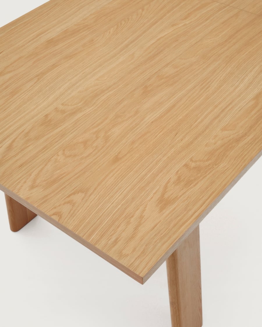 Japandi Esstisch aus hellem Holz, ausziehbar