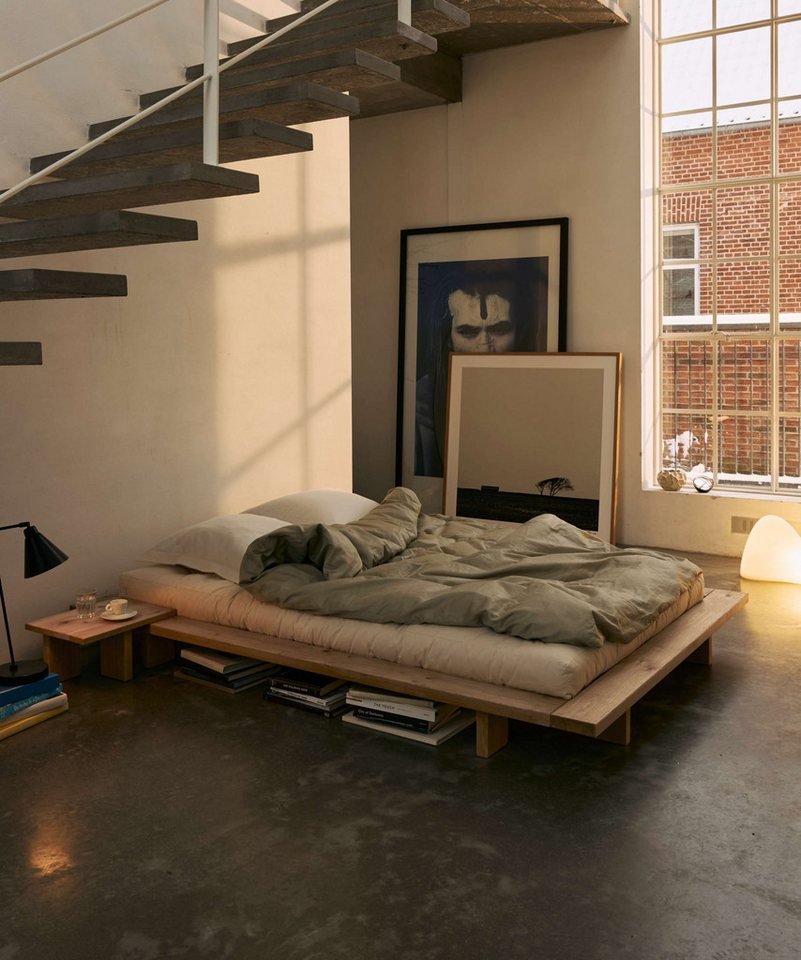 Japandi Futonbett aus massiver Eiche