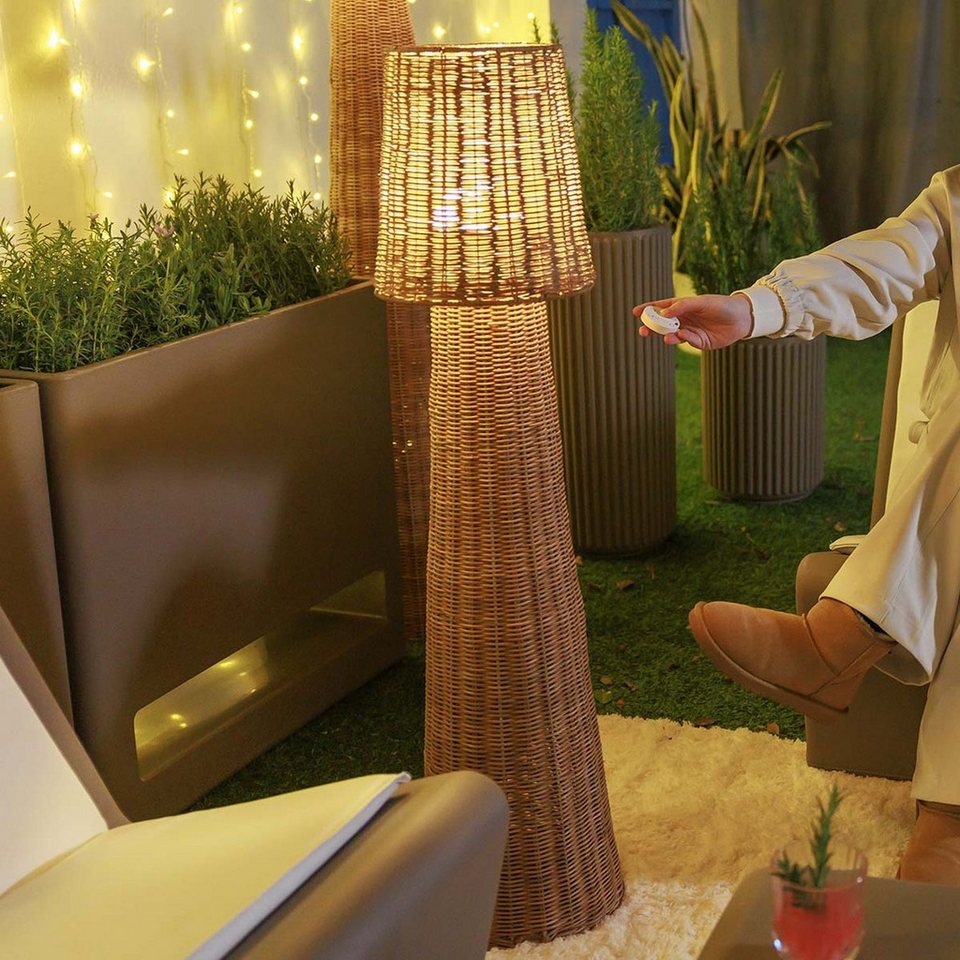 Japandi Outdoor-Stehlampe aus Rattan mit LED