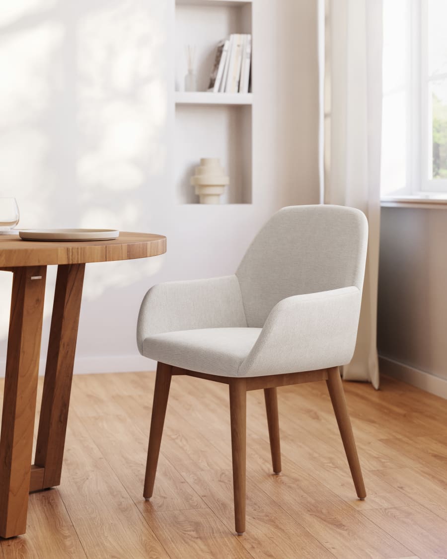 Beige Japandi Stuhl mit Dunklen Eschenholzbeinen