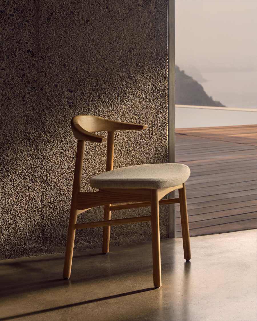 Japandi Stuhl Beige Chenille Eichenholz Natur