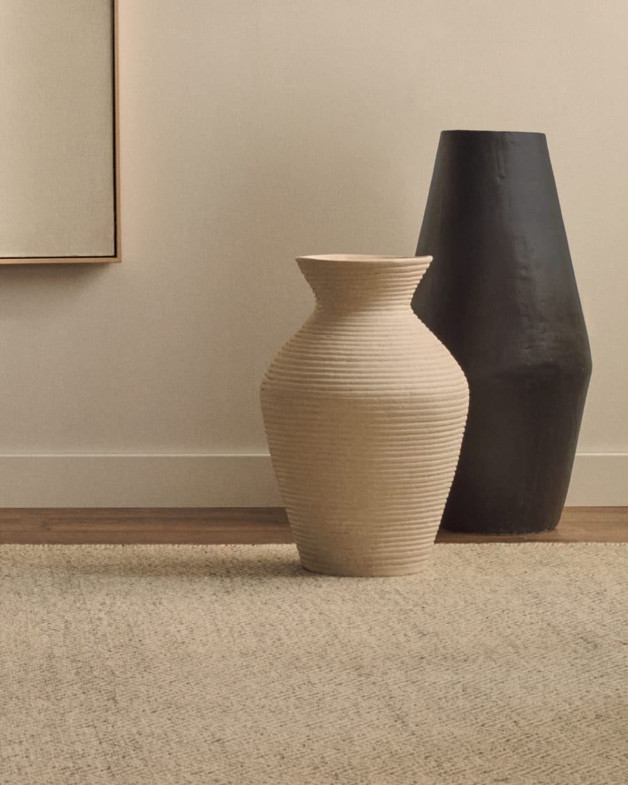 Handgefertigtes Japandi Gefäß