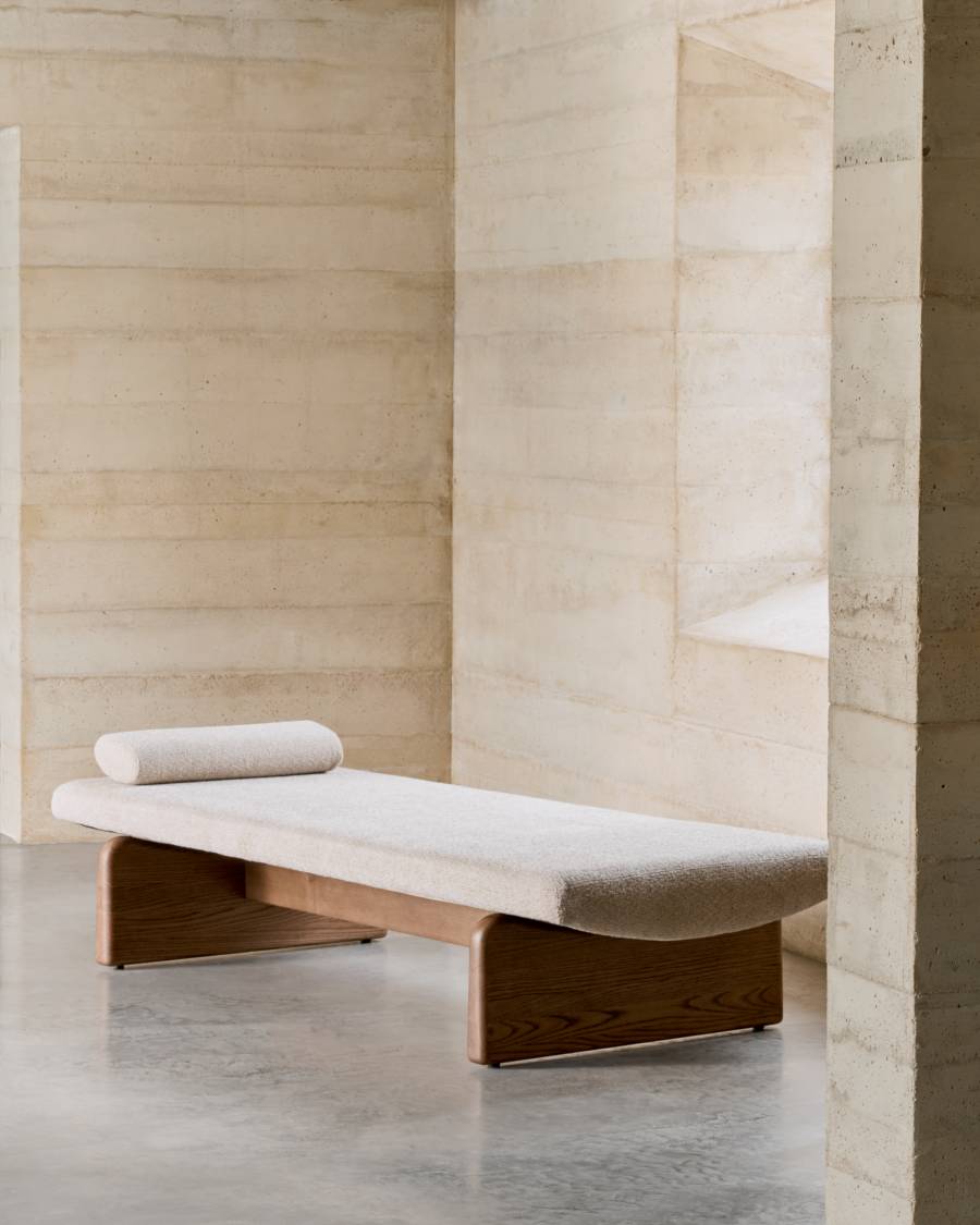 Chaiselongue Japandi Beige Chenille Eschenholz Walnuss