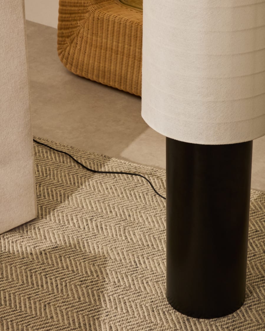 Japandi Stehlampe Zylindrisch