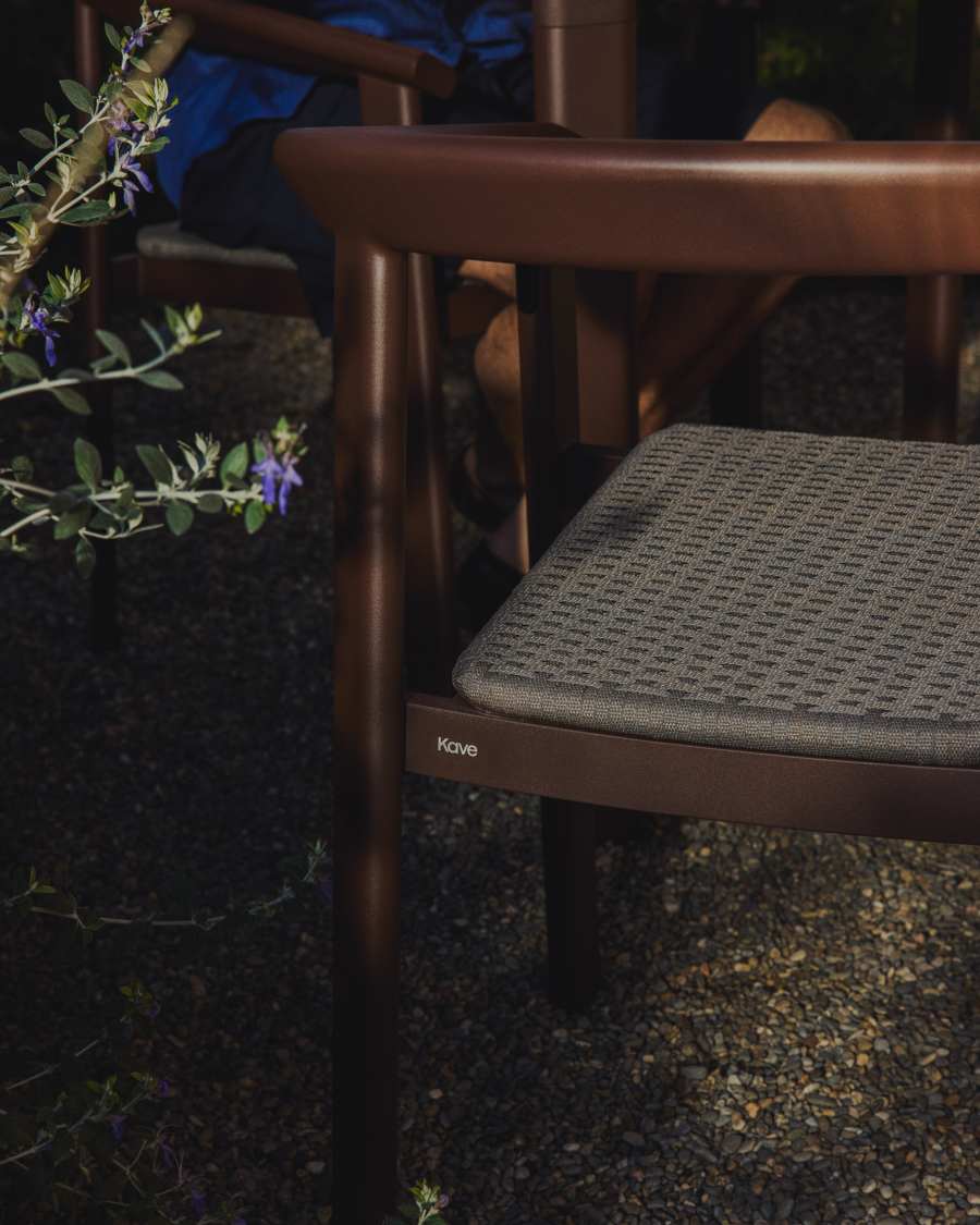 Japandi Outdoor-Stuhl aus Aluminium und Seil, Braun