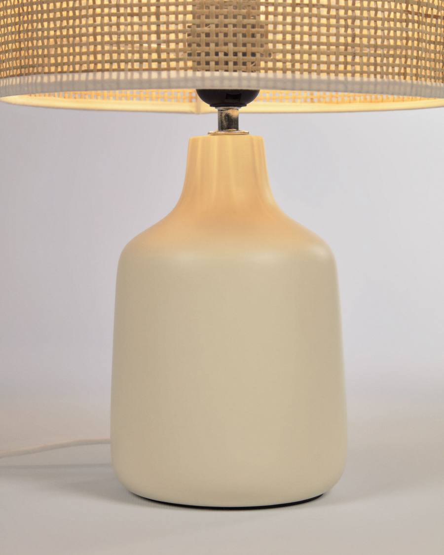 Japandi Tischlampe aus Keramik und Bambus, Weiß/Natur