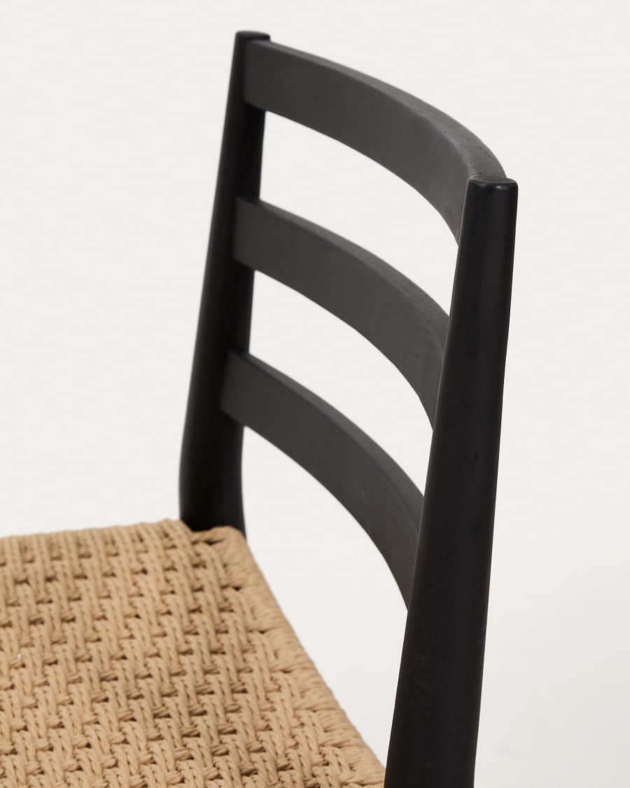 Japandi Hocker aus schwarzem Holz