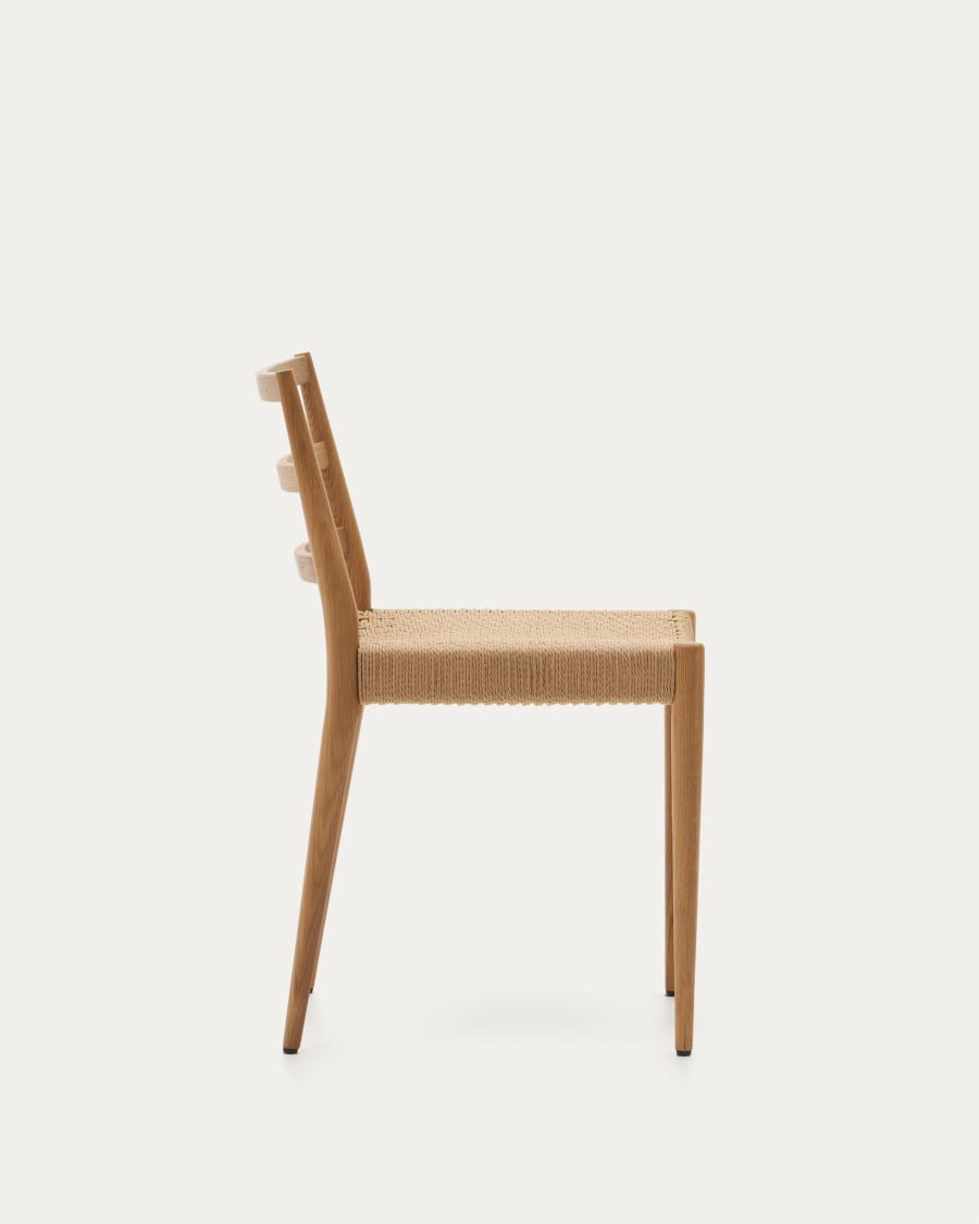 Japandi Stuhl aus Holz und Seil