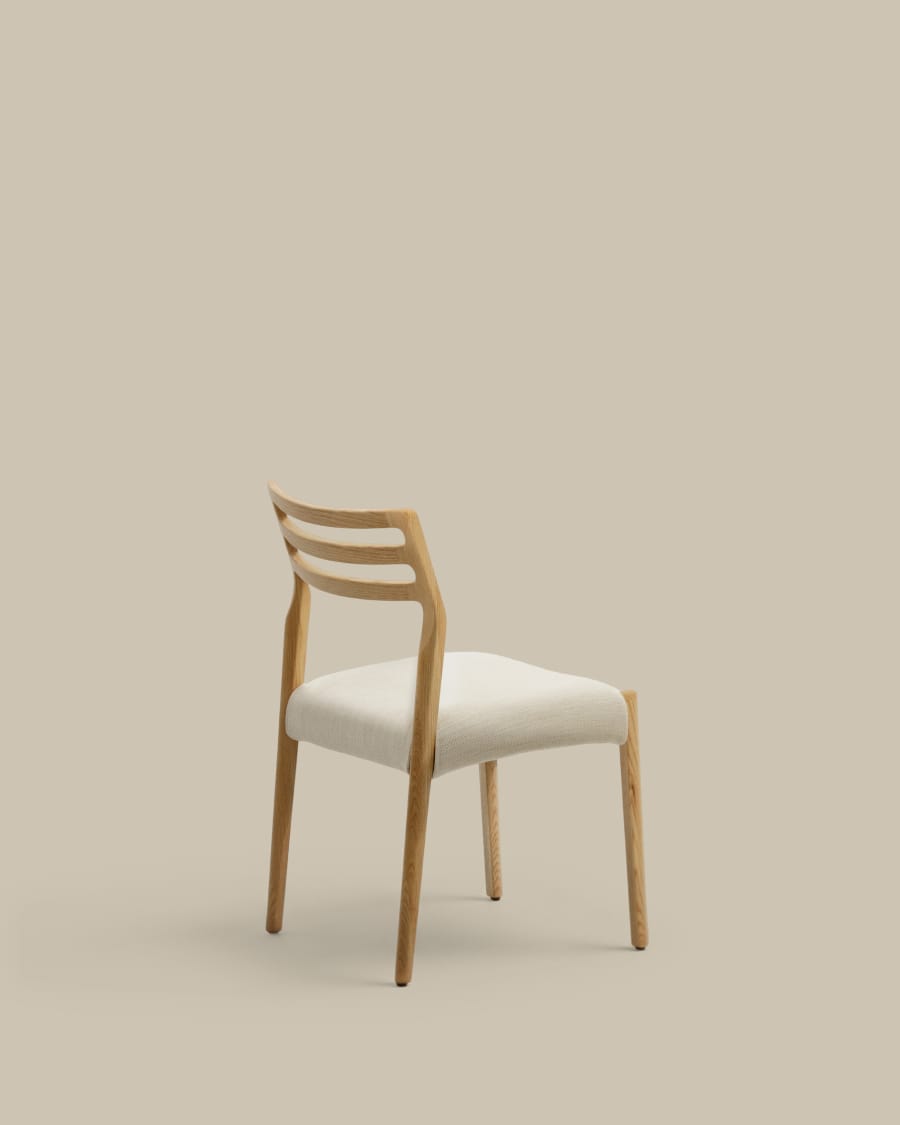 Japandi Stuhl Beige Chenille Eichenholz Natur