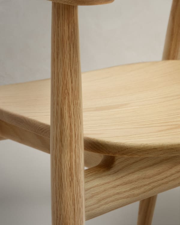 Massivholz Stuhl im Japandi-Stil