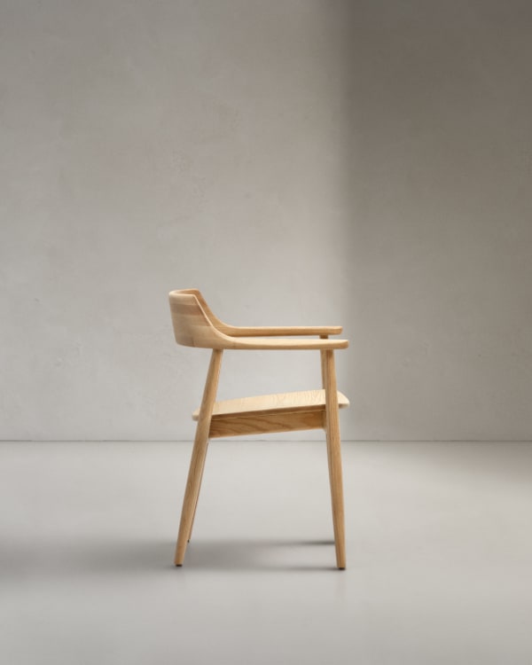 Massivholz Stuhl im Japandi-Stil