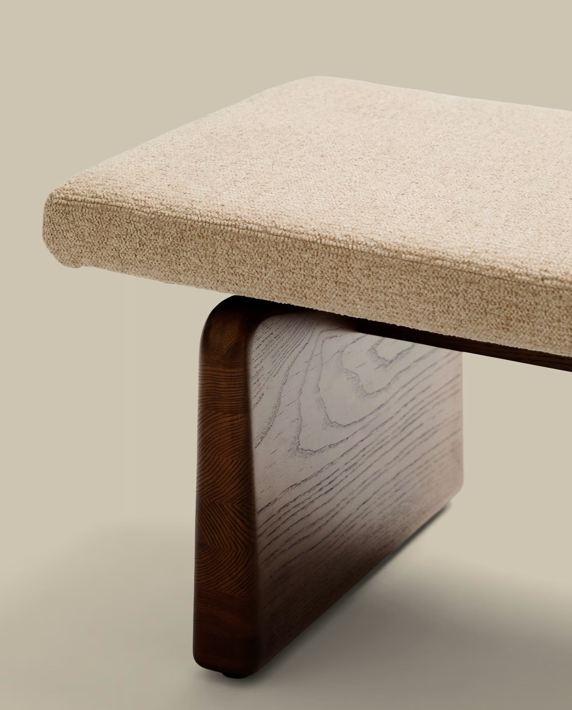 Japandi Polsterbank Beige Chenille Eschenholz Walnuss 150 cm