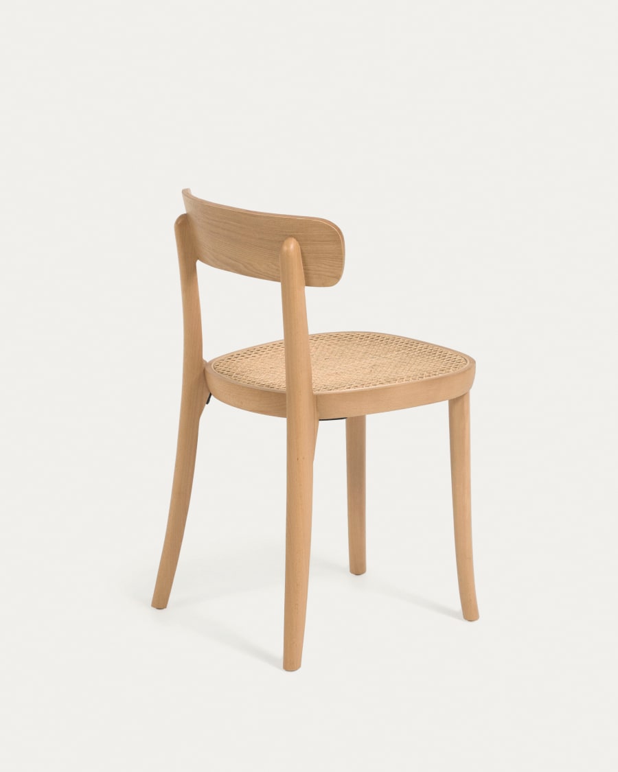Japandi Stuhl aus Holz und Rattan
