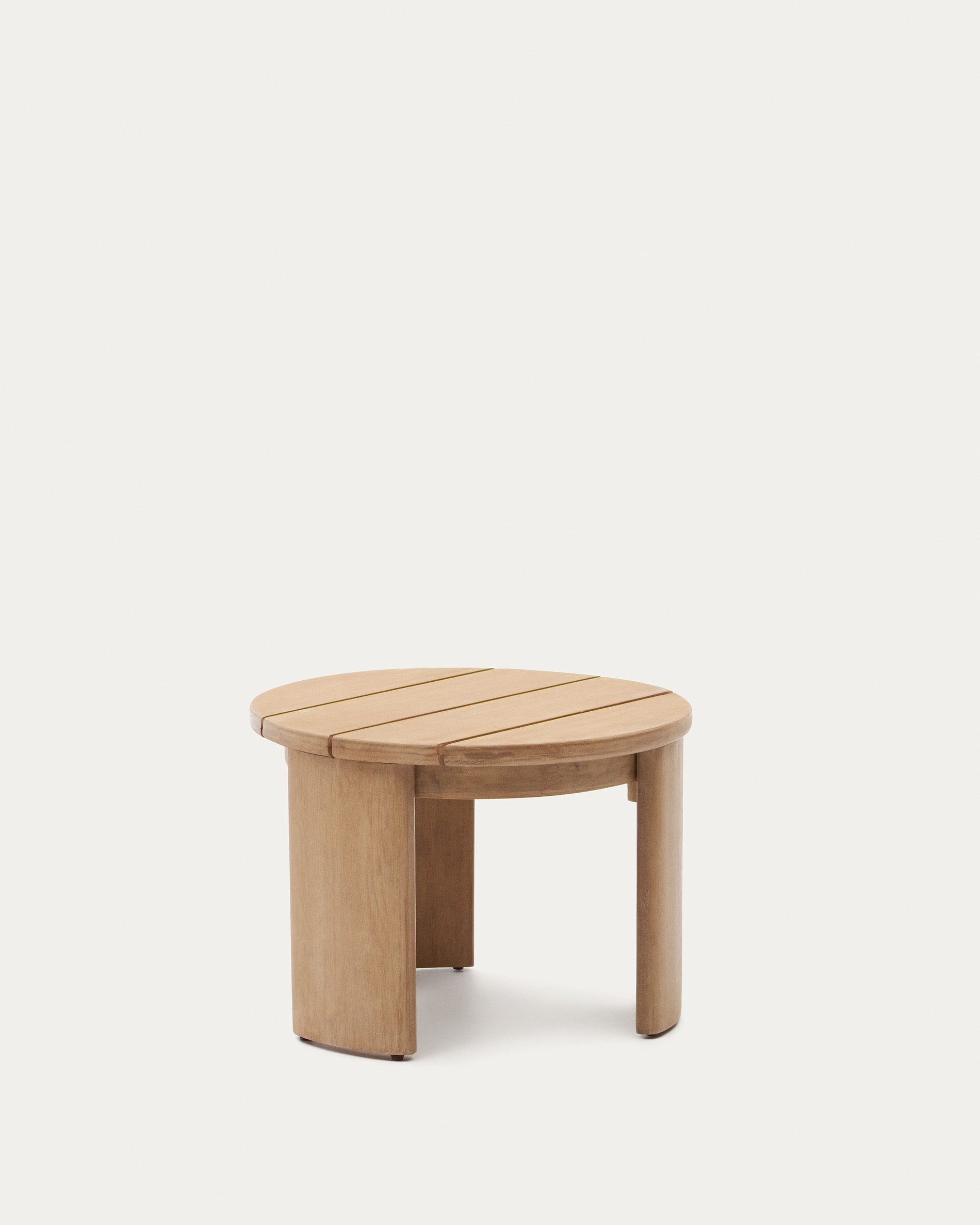 Japandi Beistelltisch aus Holz für den Außenbereich