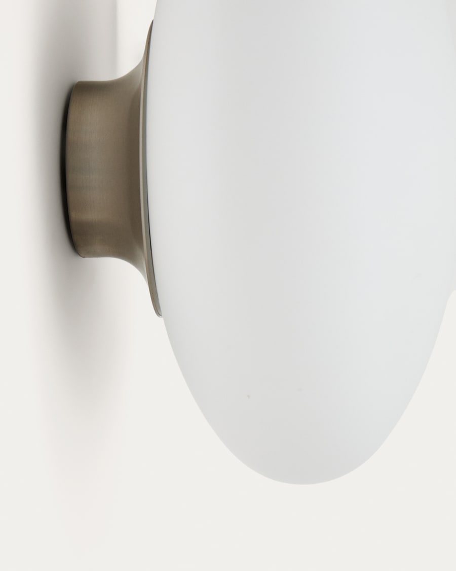 Japandi Wandlampe aus Rauchglas