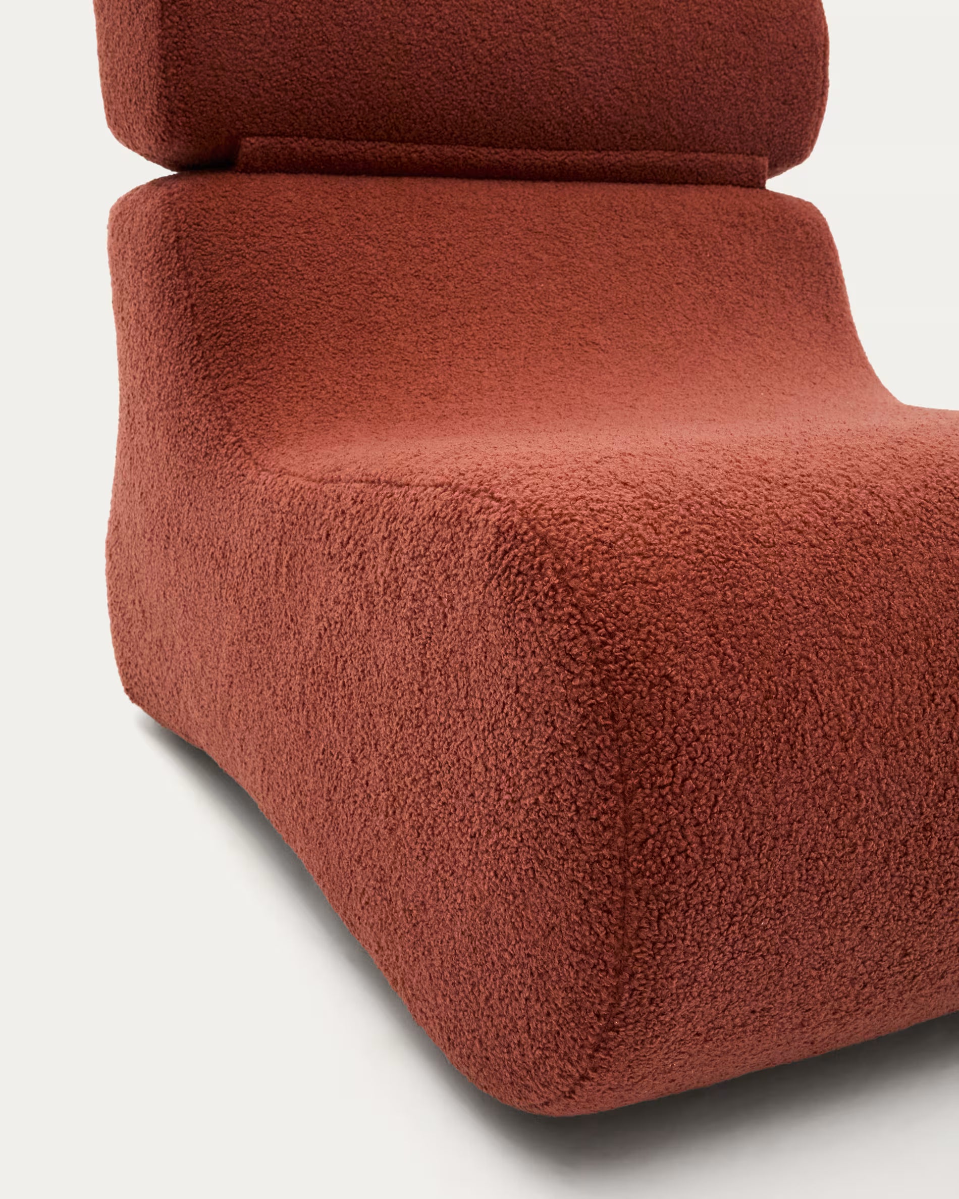 Sessel Japandi Terrakotta Bouclé