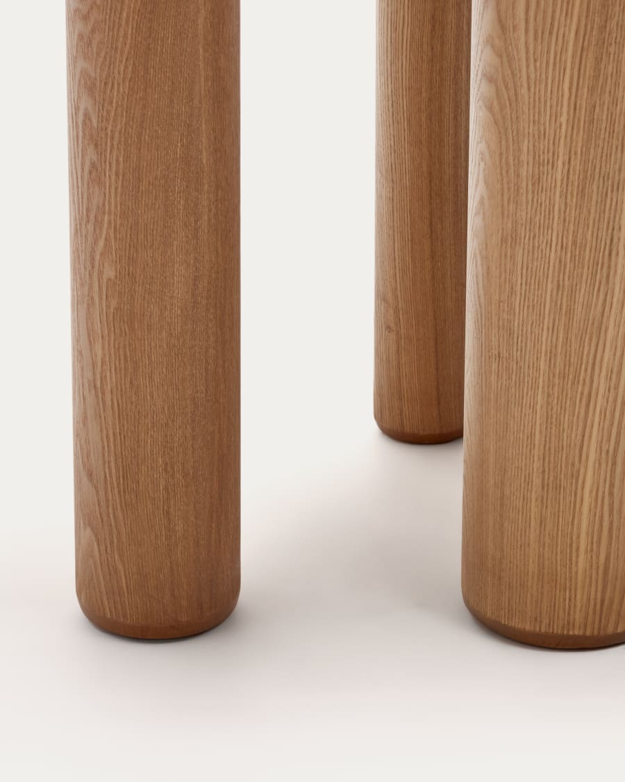 Japandi Tisch mit Holzfurnier