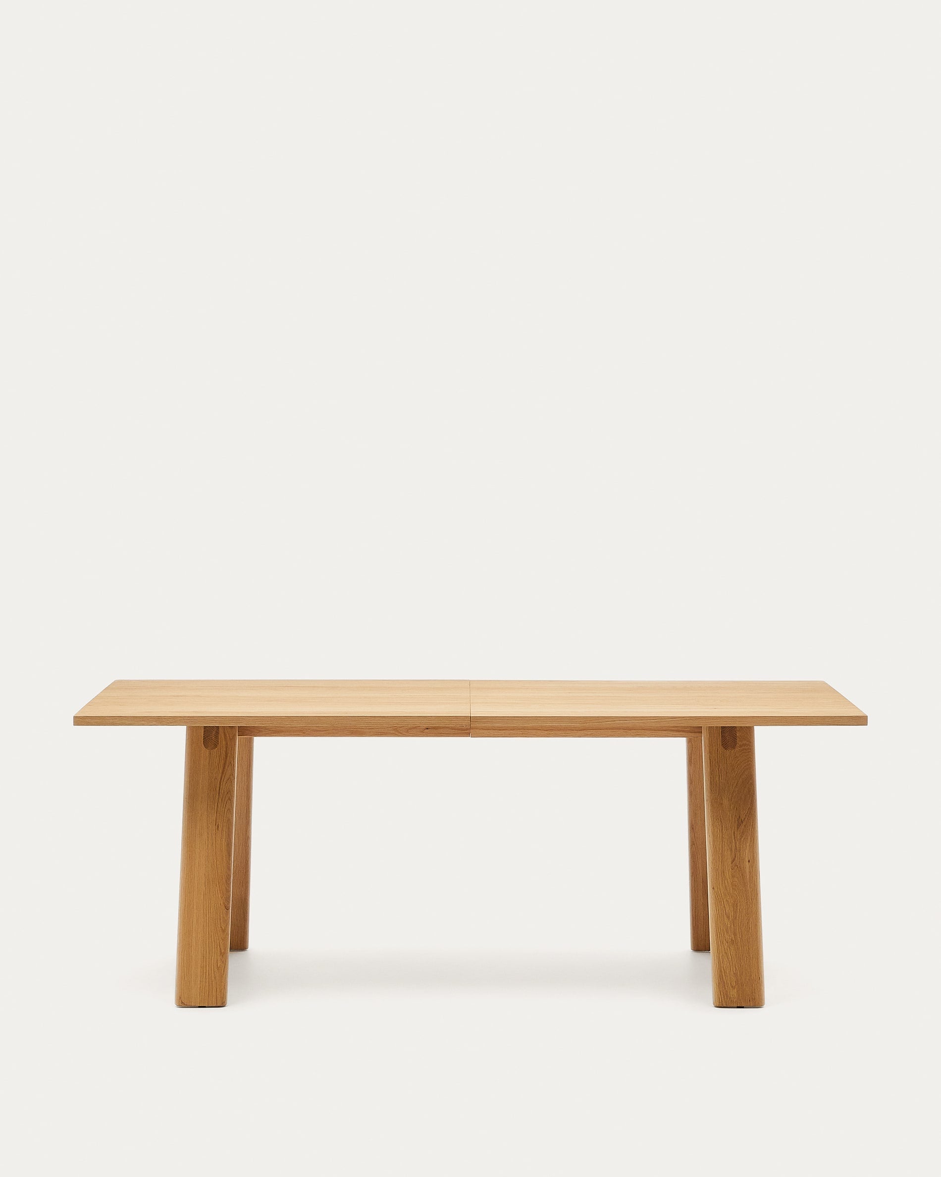 Japandi Esstisch aus hellem Holz, ausziehbar