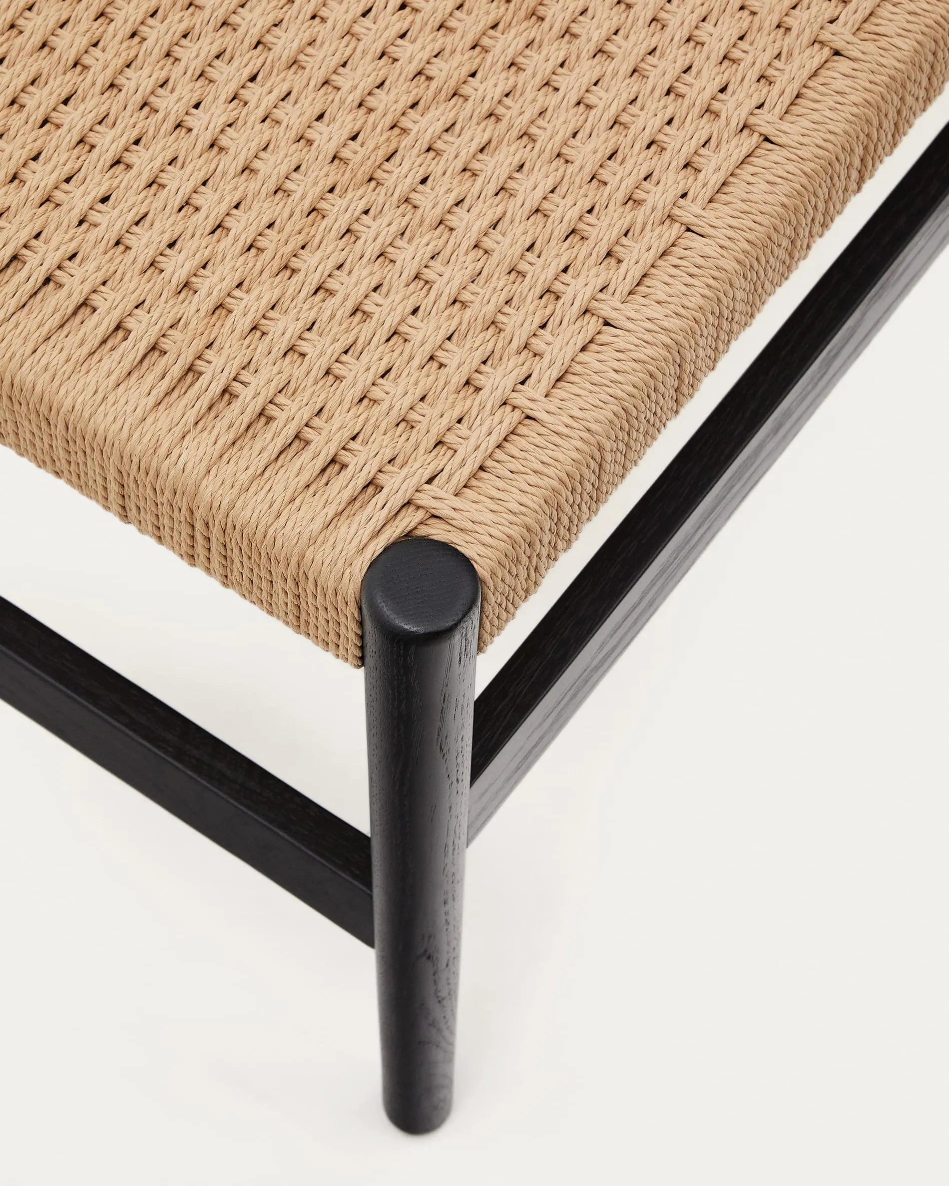 Japandi Bank aus Holz Schwarz mit geflochtenem Seil