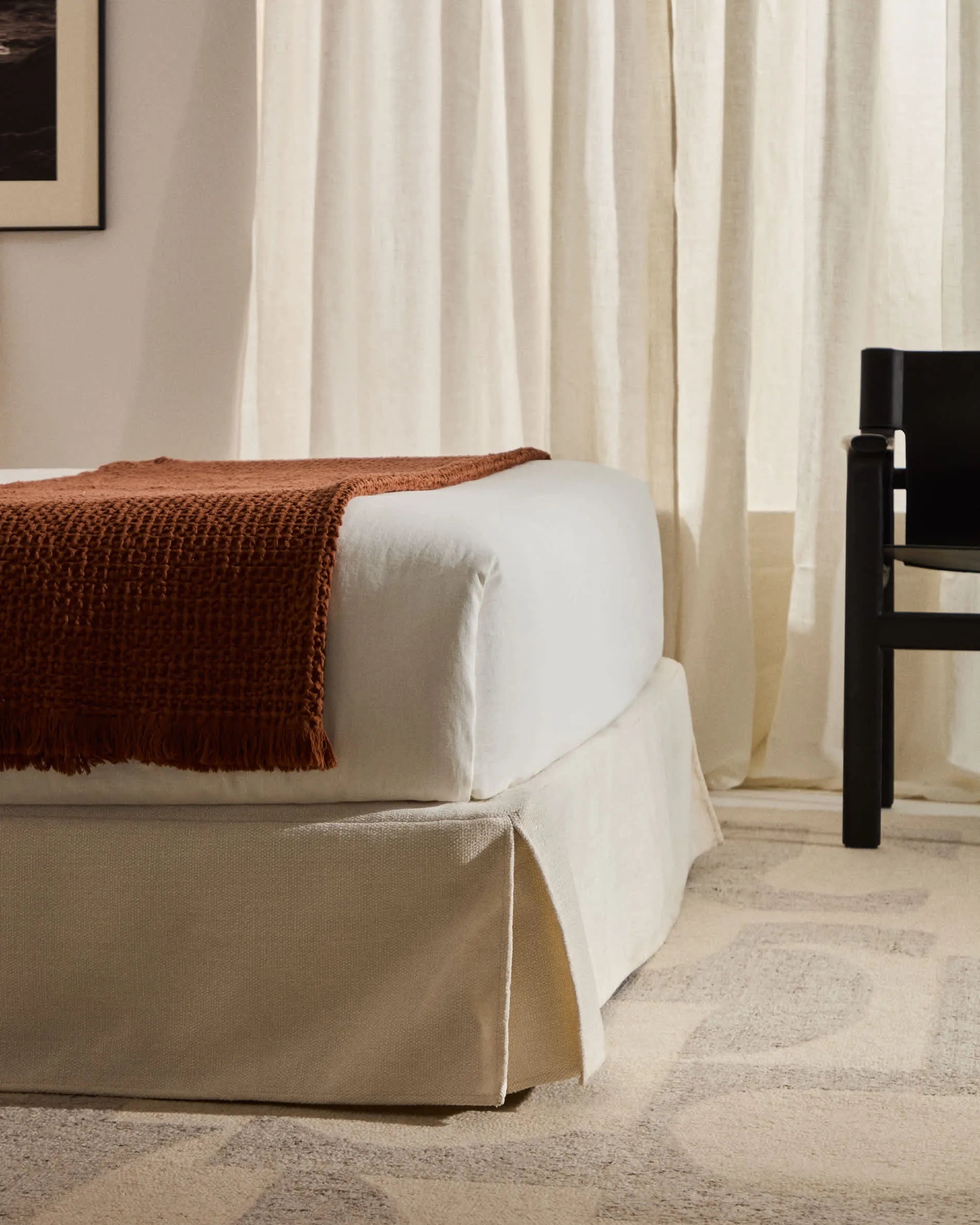 Weißes Chenille Japandi Bett 180x200cm