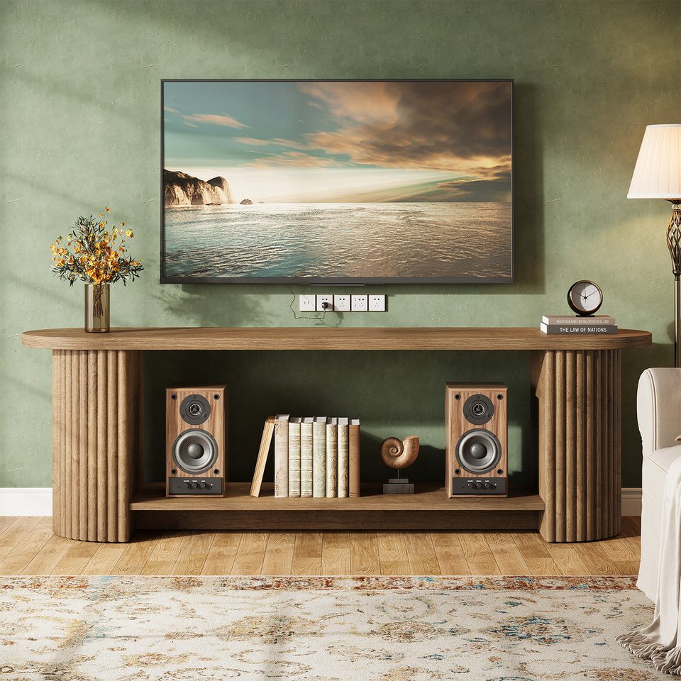 Japandi TV-Board im Landhausstil mit Ablage