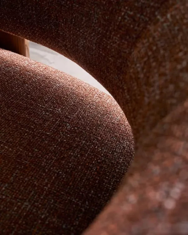 Brauner Chenille Sessel Japandi