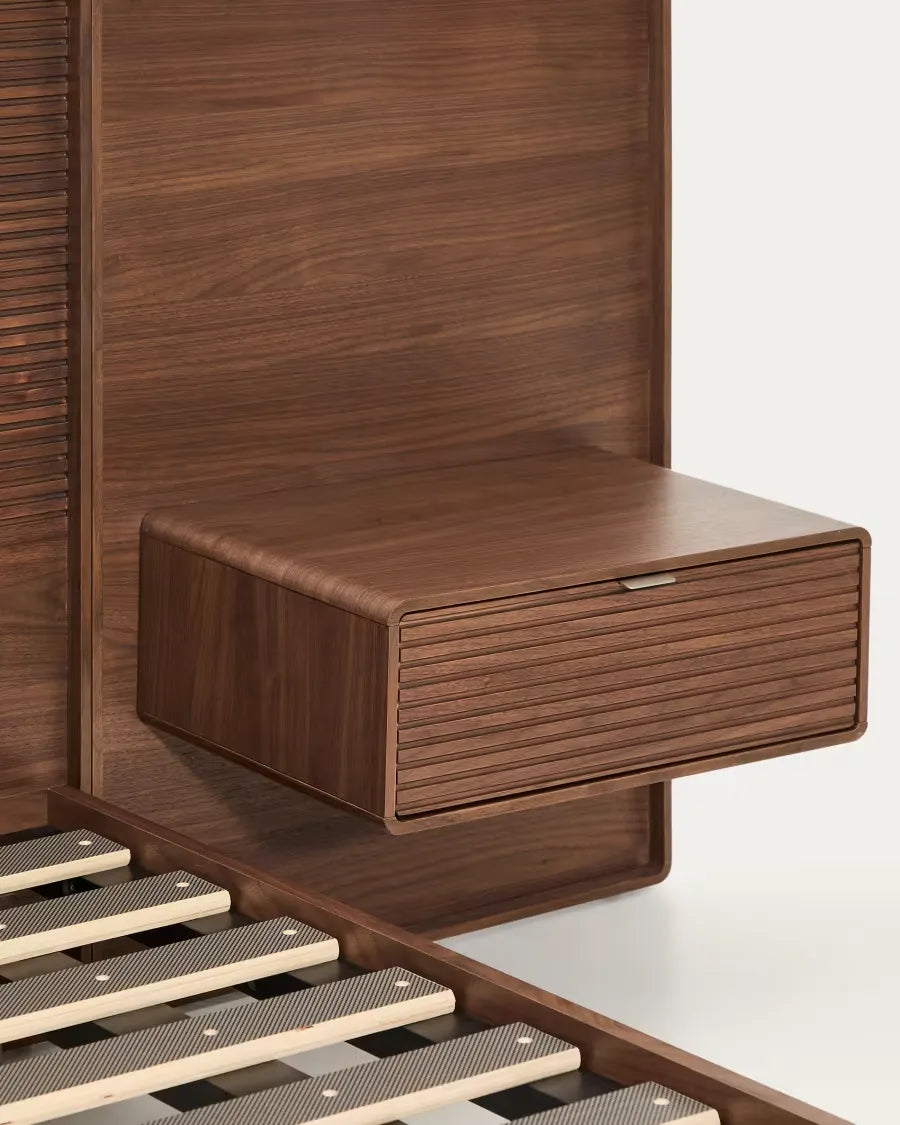 Japandi Bett aus Nussbaumfurnier mit Beistelltischen 180x200cm